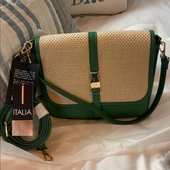 Valentina Fiore Handbags - Chic Green and Cream Shoulder Bag